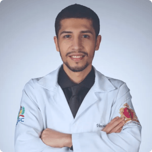 Dr. Vinícius Tristão